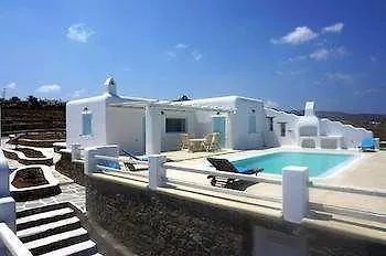 Myconian Princess Luxury Villas カラファティス