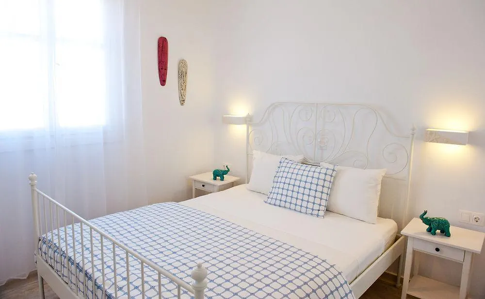 Myconian Princess Luxury Villas カラファティス